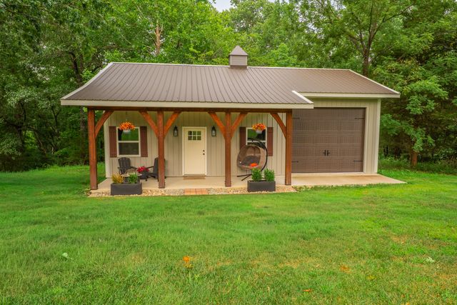 631 Buena Vista Parkway, Strafford, MO 65757
