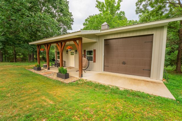 631 Buena Vista Parkway, Strafford, MO 65757