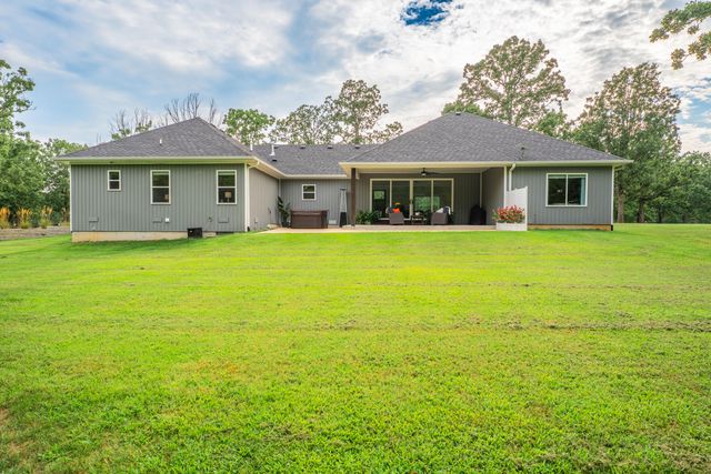 631 Buena Vista Parkway, Strafford, MO 65757