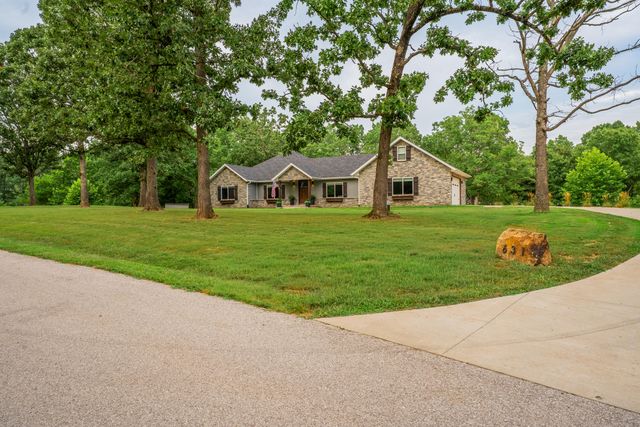 631 Buena Vista Parkway, Strafford, MO 65757