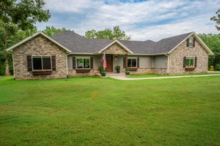 631 Buena Vista Parkway, Strafford, MO 65757