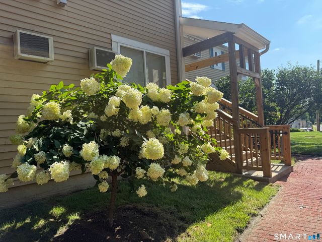 135 Flax Hill Road 19, Norwalk, CT 06854