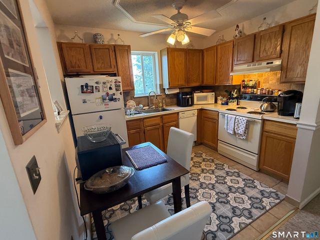 135 Flax Hill Road 19, Norwalk, CT 06854
