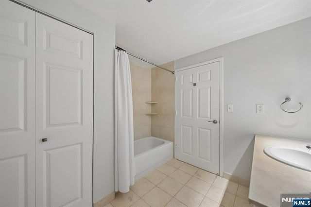 100 Old Palisade Road 2209, Fort Lee, NJ 07024