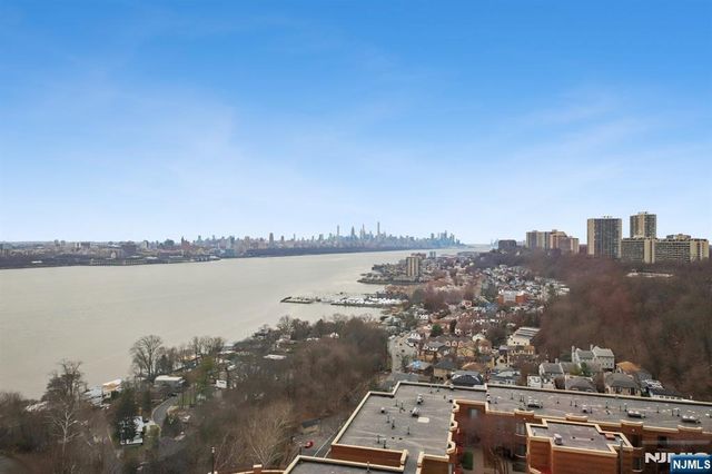 100 Old Palisade Road 2209, Fort Lee, NJ 07024