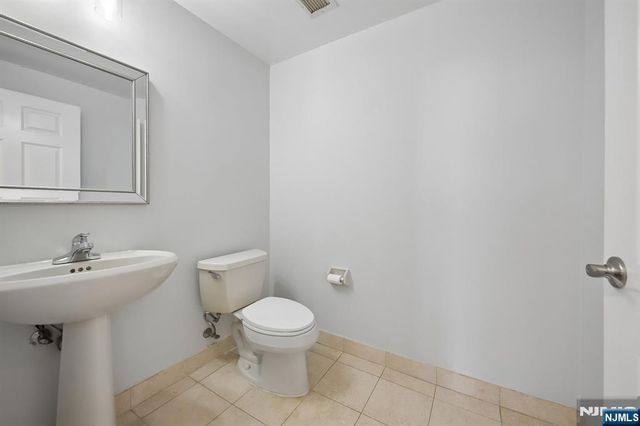 100 Old Palisade Road 2209, Fort Lee, NJ 07024