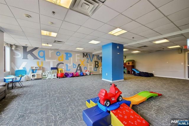 100 Old Palisade Road 2209, Fort Lee, NJ 07024