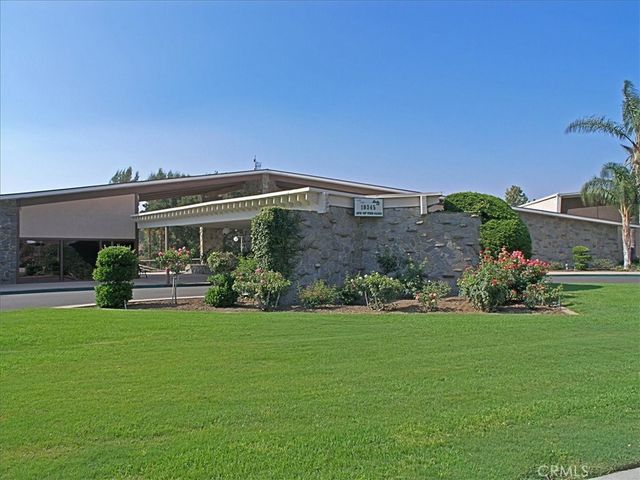 26837 Avenue Of The Oaks, Newhall, CA 91321