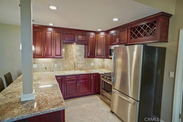 26837 Avenue Of The Oaks, Newhall, CA 91321