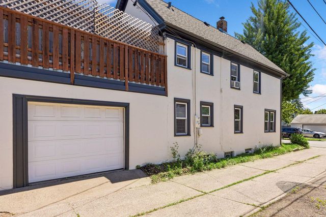 671 Spring Street NE, Minneapolis, MN 55413