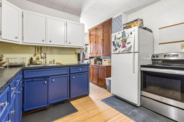 671 Spring Street NE, Minneapolis, MN 55413