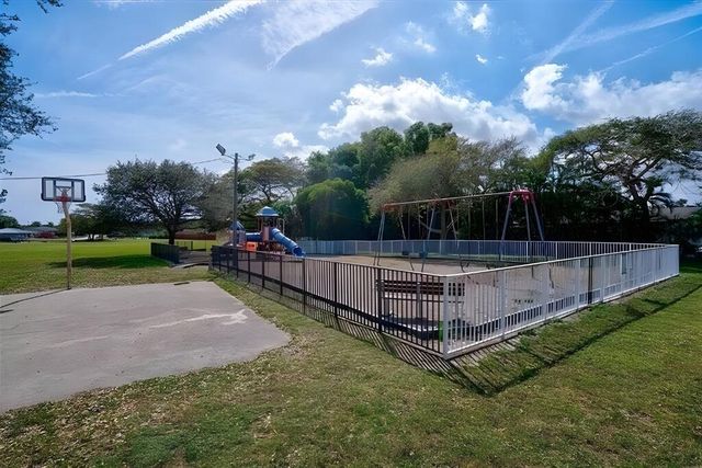 6941 Boston Drive, Atlantis, FL 33462