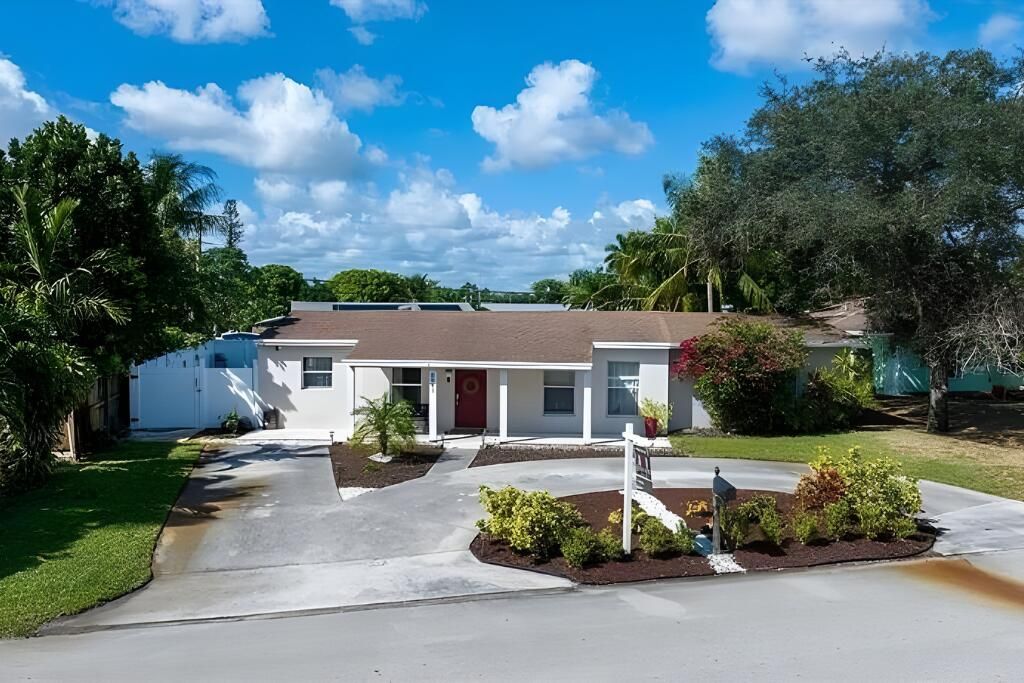 6941 Boston Drive, Atlantis, FL 33462