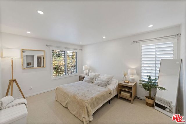 5545 Canoga Avenue 206, Woodland Hills, CA 91367