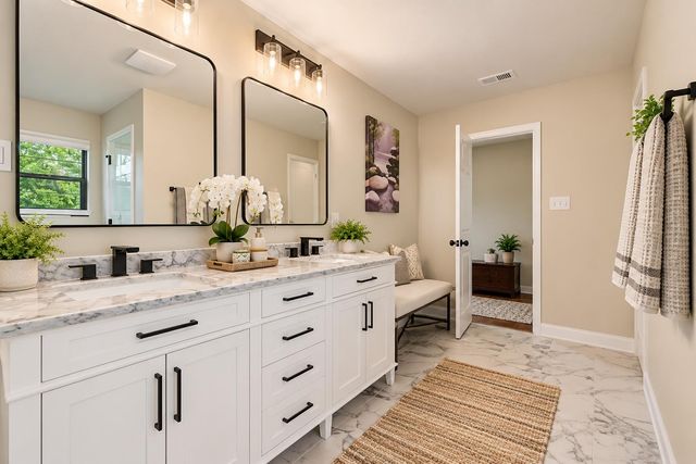 9203 Comburg DR, Austin, TX 78748