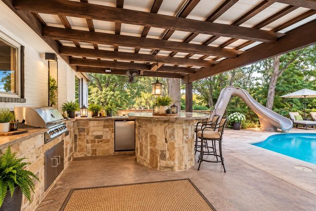 9203 Comburg DR, Austin, TX 78748