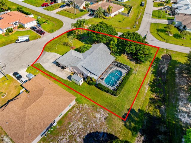 5910 NW Bayou Court, Port St Lucie, FL 34986