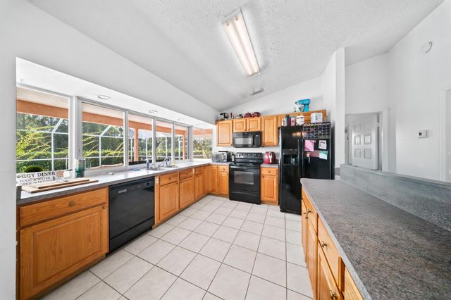 5910 NW Bayou Court, Port St Lucie, FL 34986