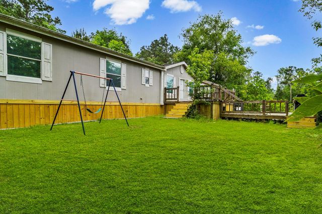 375 White Oak Cove, Onalaska, TX 77360