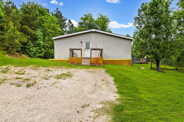 375 White Oak Cove, Onalaska, TX 77360