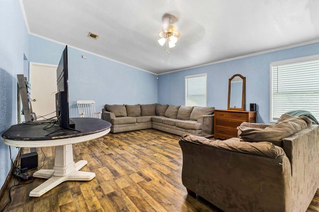 375 White Oak Cove, Onalaska, TX 77360