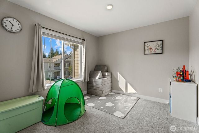 8643 35th Place NE, Marysville, WA 98270