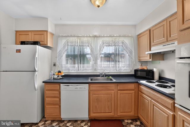 92 TALLWOOD LN, Willingboro, NJ 08046