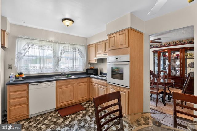 92 TALLWOOD LN, Willingboro, NJ 08046