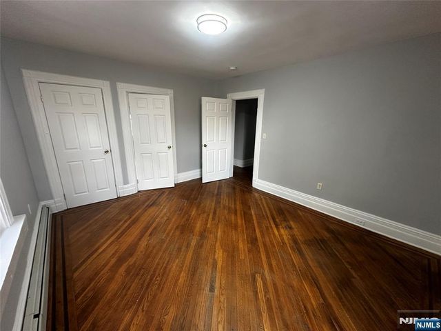 213 7th Street, Newark, NJ 07107