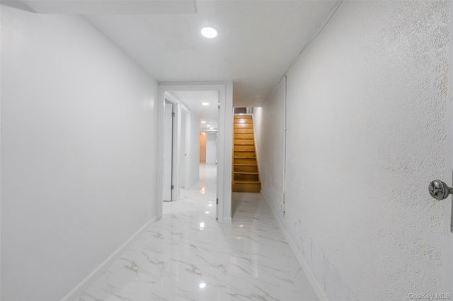 20612 50th Avenue, Oakland Gardens, NY 11364