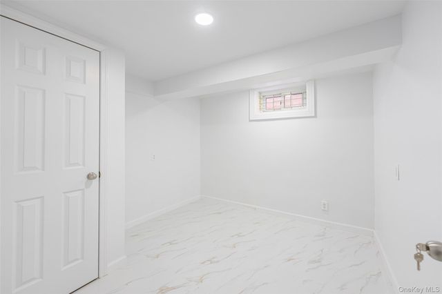 20612 50th Avenue, Oakland Gardens, NY 11364