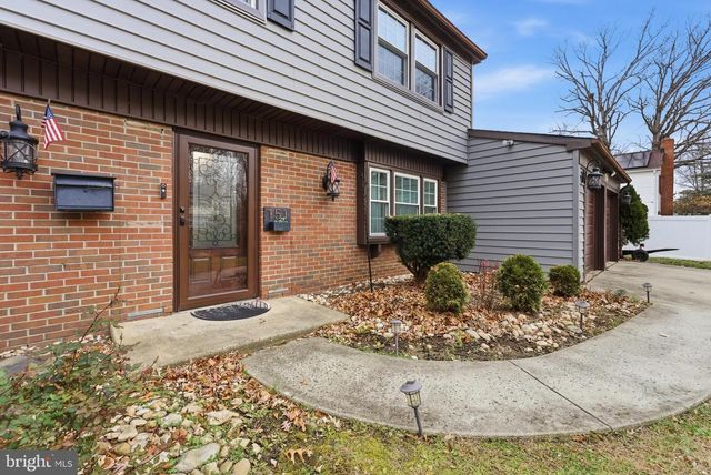 151 EASTBROOK LN, Willingboro, NJ 08046