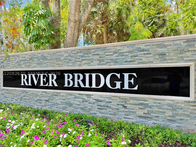 2549 Egret Lake Dr, Green Acres, FL 33413