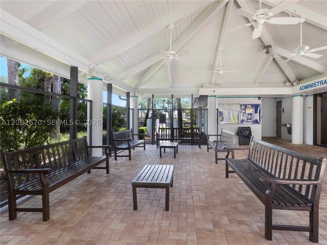 2549 Egret Lake Dr, Green Acres, FL 33413