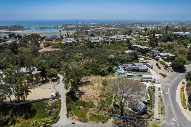 4275 Hillside Drive, Carlsbad, CA 92008