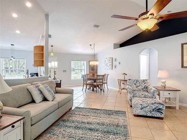 191 N SUMMIT AVENUE, Lake Helen, FL 32744