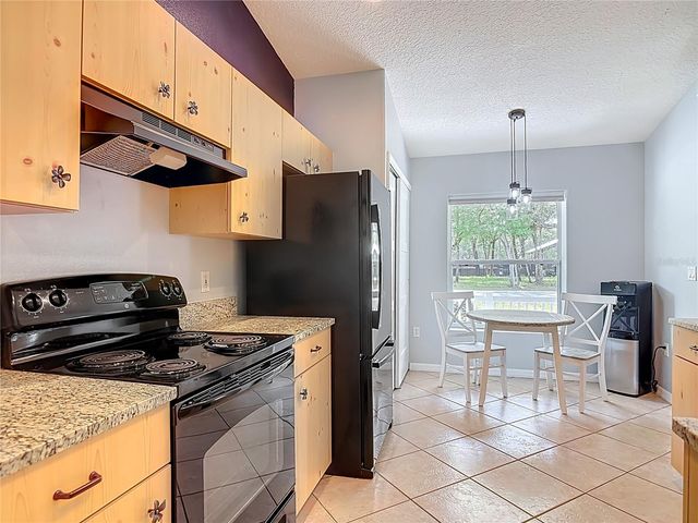 191 N SUMMIT AVENUE, Lake Helen, FL 32744