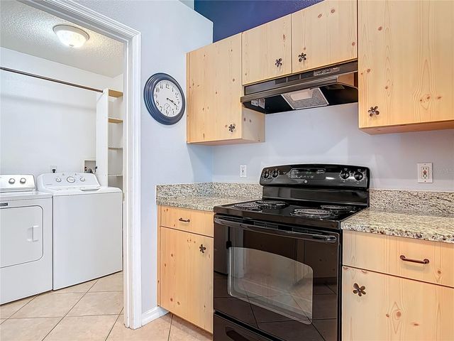 191 N SUMMIT AVENUE, Lake Helen, FL 32744