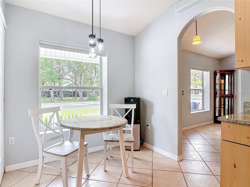 Image 17 of property listing at 191 N SUMMIT AVENUE, Lake Helen, FL 32744