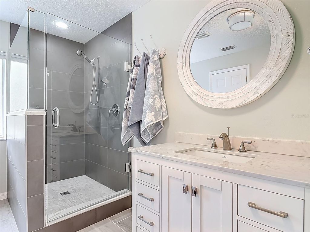 Image 27 of property listing at 191 N SUMMIT AVENUE, Lake Helen, FL 32744