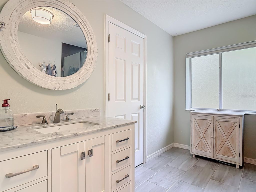 Image 28 of property listing at 191 N SUMMIT AVENUE, Lake Helen, FL 32744