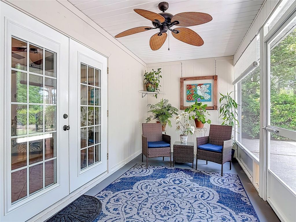 Image 38 of property listing at 191 N SUMMIT AVENUE, Lake Helen, FL 32744