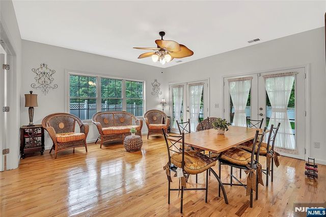 8 Mary Court, Mahwah, NJ 07430