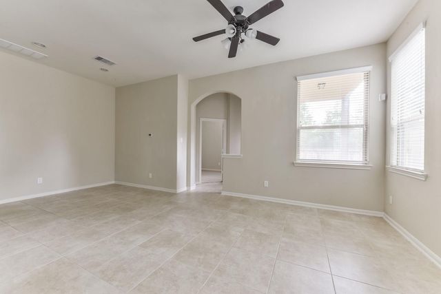 162 Cheswood Forest Place, Montgomery, TX 77316