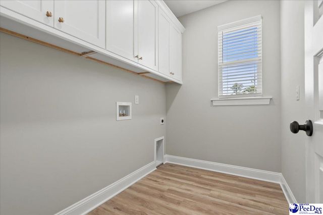 1517 Sunrise Dr, Hartsville, SC 29550