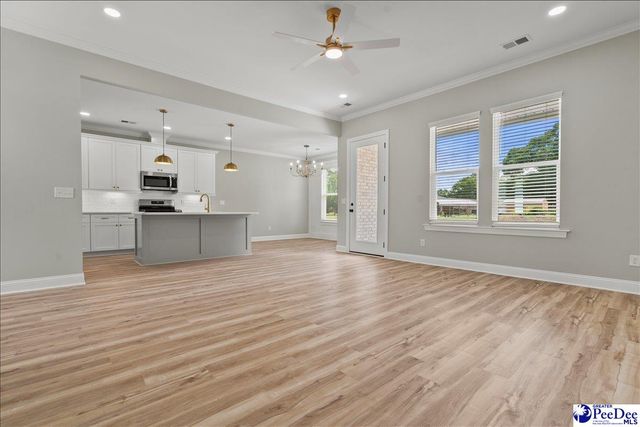 1517 Sunrise Dr, Hartsville, SC 29550