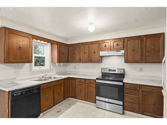 10249 N TYLER Ave, Portland, OR 97203