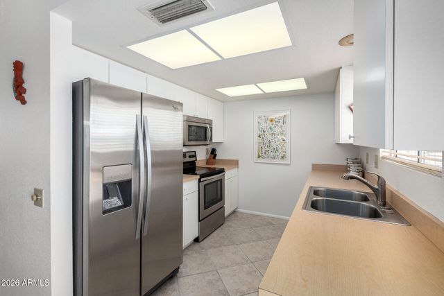 20426 N SONNET Drive, Sun City West, AZ 85375
