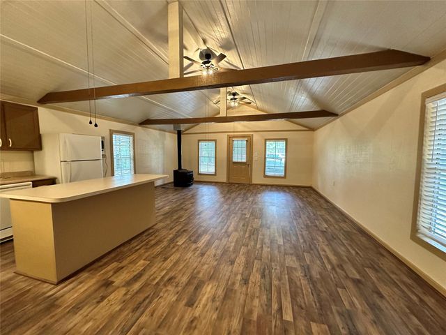 12462 Main Street, Chester, TX 75936