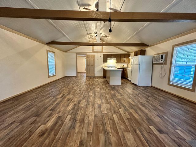 12462 Main Street, Chester, TX 75936